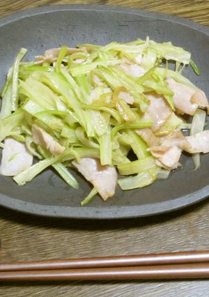 セロリとハムのバター醤油炒め-レシピのメイン写真
