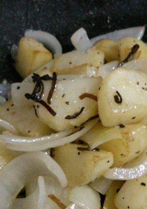 塩昆布で和風ジャーマンポテト?!-レシピのメイン写真