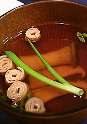エリンギ(マツタケもどき)のお吸い物-レシピのメイン写真