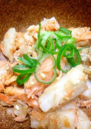 麺つゆで♫たたきレンコンと茹で鮭の炒め煮-レシピのメイン写真