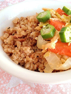 さば味噌缶で!さば味噌ごはんの玉子丼♪-レシピのメイン写真