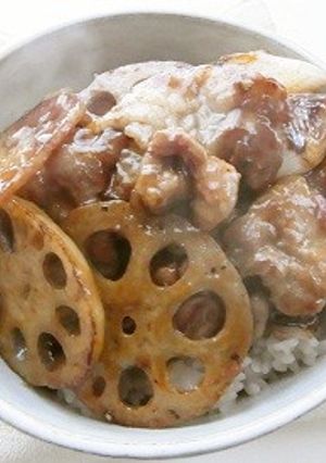 ほんのり梅風味！レンコンの豚生姜焼き丼-レシピのメイン写真