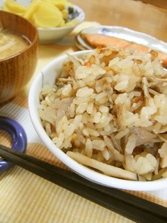 定番!鶏むね肉の炊き込みごはん♬-レシピのメイン写真