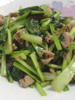 はなびし草の豚肉と小松菜のオカカ醤油炒め-レシピのメイン写真