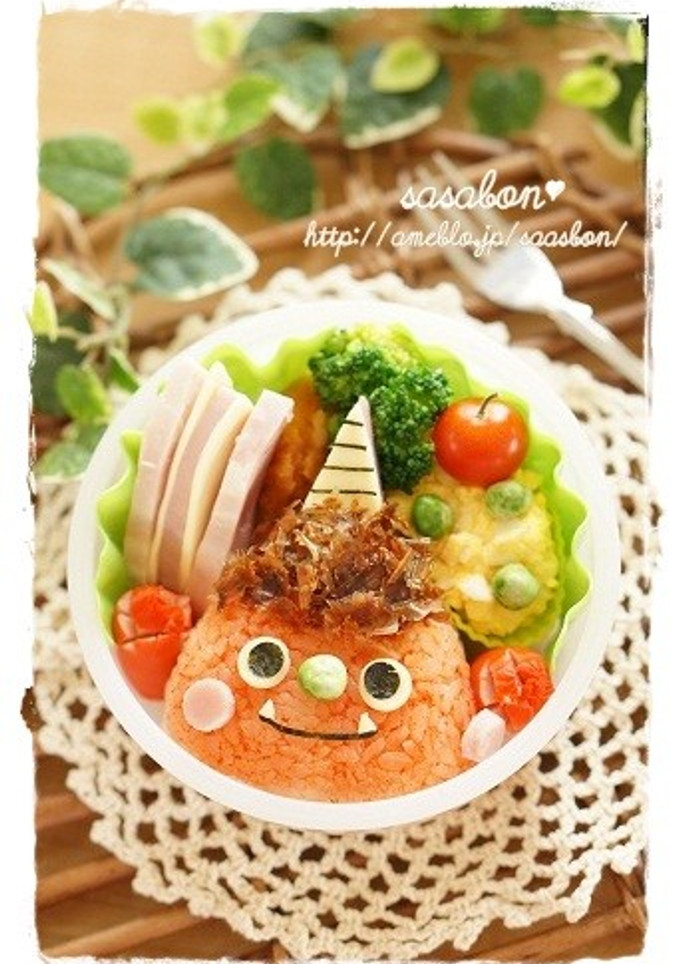三角おにぎりで簡単♪赤おにさんのお弁当-レシピのメイン写真