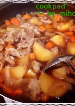 ちょっと甘め！美味しい肉じゃが-レシピのメイン写真
