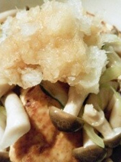 おろしポン酢をかけるつくね丼-レシピのメイン写真