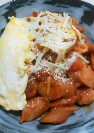 オムレツのっけトマトソースパスタ-レシピのメイン写真