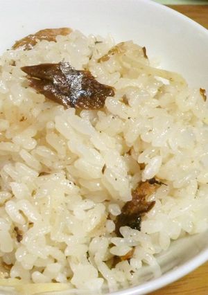 さんまのかば焼き缶DE炊き込みご飯-レシピのメイン写真
