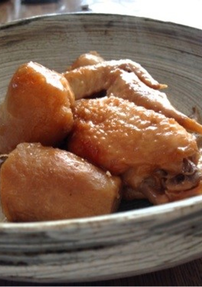 心がほっこり 炊飯器で里芋と手羽元の煮物-レシピのメイン写真
