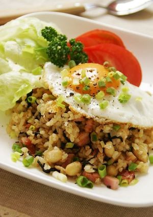 味噌バター風味☆大豆とひじきの玄米炒飯-レシピのメイン写真