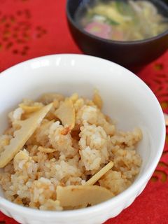 炊き込みご飯リメイク!簡単チャーハン-レシピのメイン写真