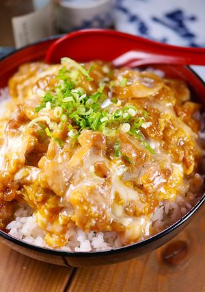 マヨソースが甘~い💕照り焼き豚たま丼🤩🍚-レシピのメイン写真