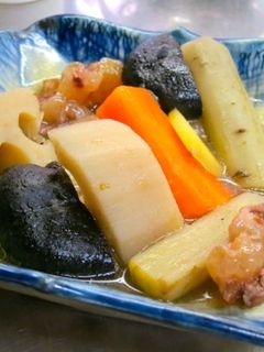牛すじ肉と根菜の煮込み-レシピのメイン写真