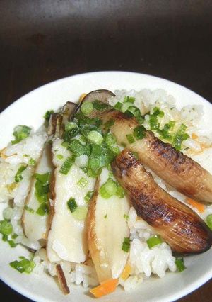 永谷園・松茸のお吸い物で松茸（？）ご飯-レシピのメイン写真