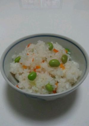 簡単☆枝豆&にんじんご飯-レシピのメイン写真