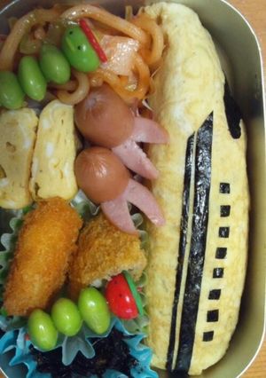 キャラ弁新幹線ﾄﾞｸﾀｰｲｴﾛｰ!!-レシピのメイン写真