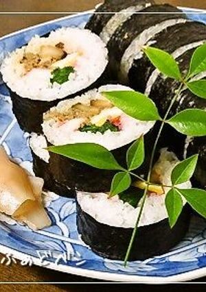 サバ水煮缶✿サバそぼろで巻き寿司-レシピのメイン写真