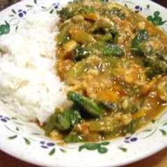 รูปของ 白身魚と青菜のカレー