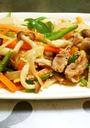 うま～！豚バラとたっぷり野菜の塩麹炒め-レシピのメイン写真