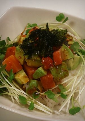 サーモンとアボカドの韓国風丼-レシピのメイン写真
