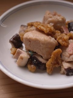 【薬膳レシピ】クルミと鶏肉の炒めもの-レシピのメイン写真