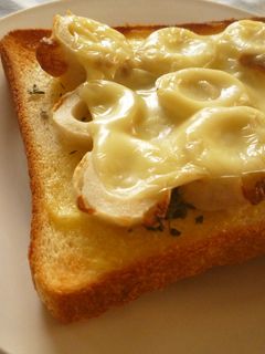 ★チーズちくわマヨバジルトースト★-レシピのメイン写真