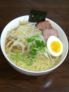 簡単、魚介風ラーメン-レシピのメイン写真