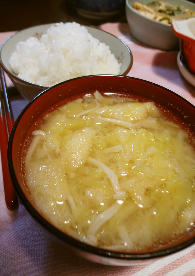 千切りキャベツとえのきと松山あげの味噌汁-レシピのメイン写真