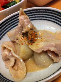 小さなおかず〜里芋と豚肉のごまみそ煮♪-レシピのメイン写真