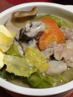 【牡蠣で美味!!】豚バラの味噌バター鍋-レシピのメイン写真