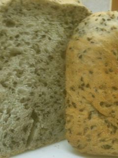HBで作る黒ごま食パン-レシピのメイン写真