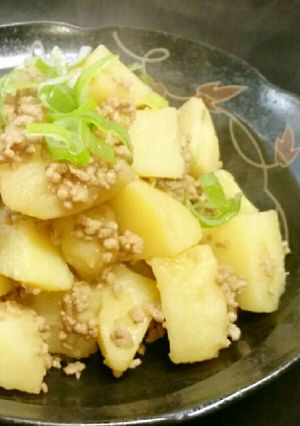 (σ・∀・)σ 「じゃがバター醤油煮」-レシピのメイン写真