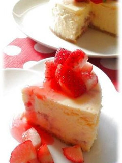 いちごとホワイトチョコのNYチーズケーキ-レシピのメイン写真