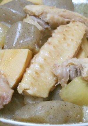 鶏手羽とこんにゃくの煮物-レシピのメイン写真