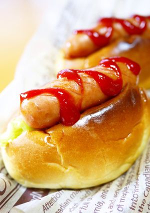 朝食＆ランチに♪ロールパンでホットドッグ-レシピのメイン写真