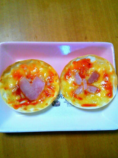 餃子の皮で簡単ピザ-レシピのメイン写真