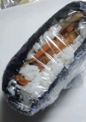丸ごとコロッケ！おにぎらず-レシピのメイン写真