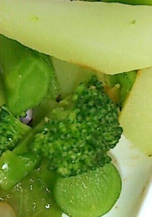 お弁当にレンジで塩バター風味ブロッコリー-レシピのメイン写真