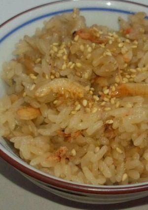 桜えびの炊き込みご飯♪-レシピのメイン写真
