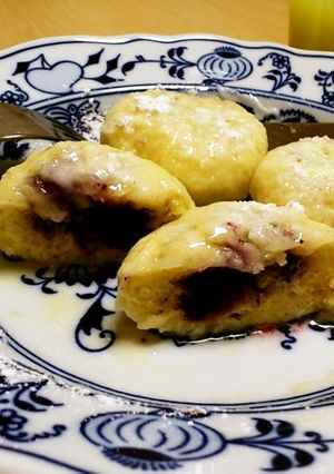 フルーツのクネドリーキ（チェコ料理）-レシピのメイン写真