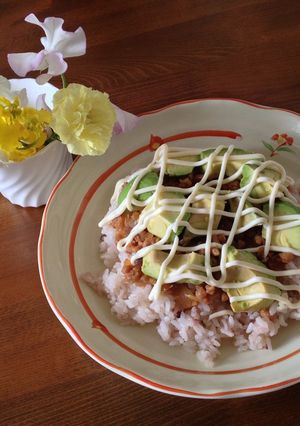 肉不使用!簡単ベジアボ丼-レシピのメイン写真