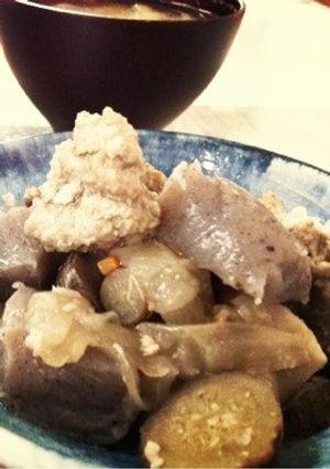 うまうま塩麹鶏つくねと根菜の煮物♪-レシピのメイン写真