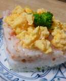 ひなまつりに・３色寿司（菱形の押し寿司）