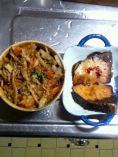 11月27日晩飯【ブリの煮つけ】-レシピのメイン写真