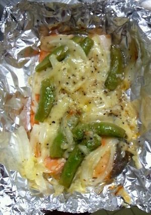 11月15日晩飯【鮭のチーズホイル焼き】-レシピのメイン写真