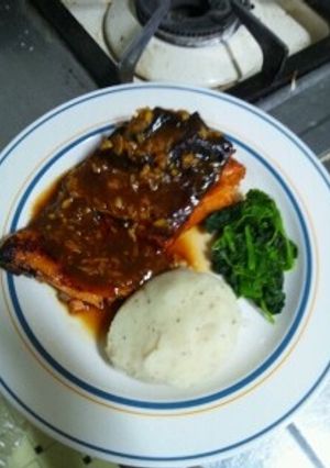 １０月１５日晩飯【鮭の照り焼き】-レシピのメイン写真