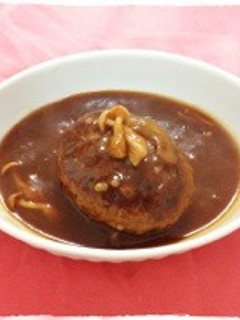 肉汁じゅわー。煮込みハンバーグ-レシピのメイン写真