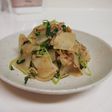 大根と豆苗炒め物