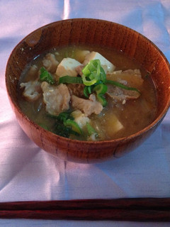 たっぷり玉ねぎと豆腐の豚汁-レシピのメイン写真